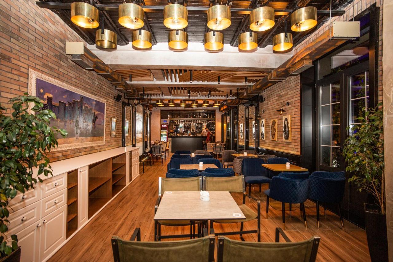 Primo Hotel Тирана Екстериор снимка