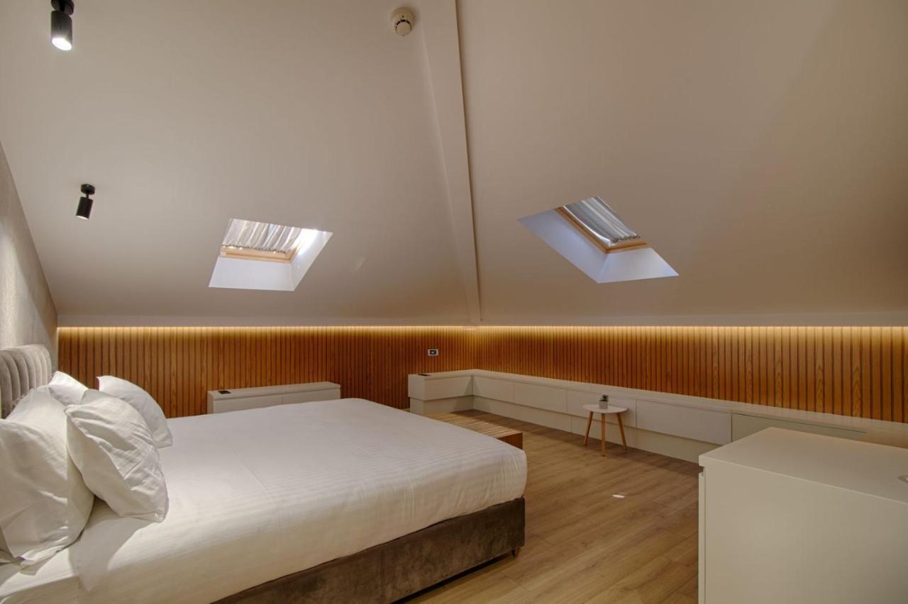 Primo Hotel Тирана Екстериор снимка