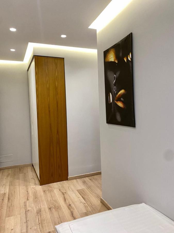 Primo Hotel Тирана Екстериор снимка